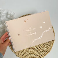 Spiraalköites beebiraamat bees rose gold fooliumiga